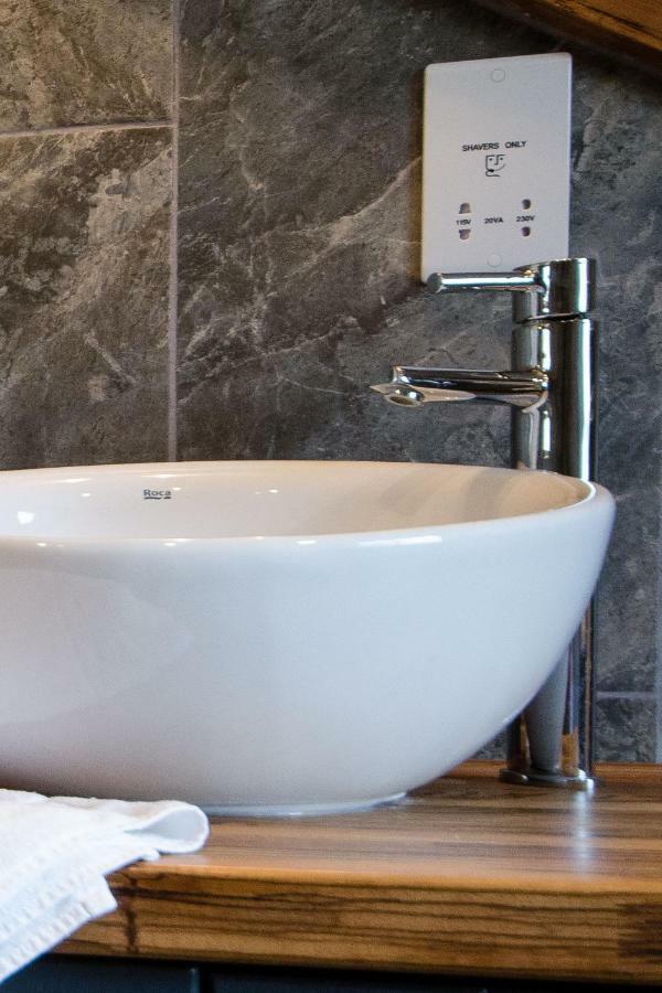 Deluxe Double Room with Shower