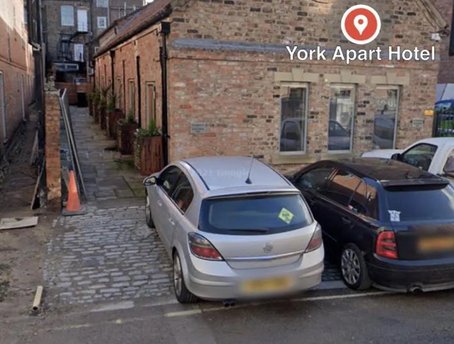 York Aparthotel-1