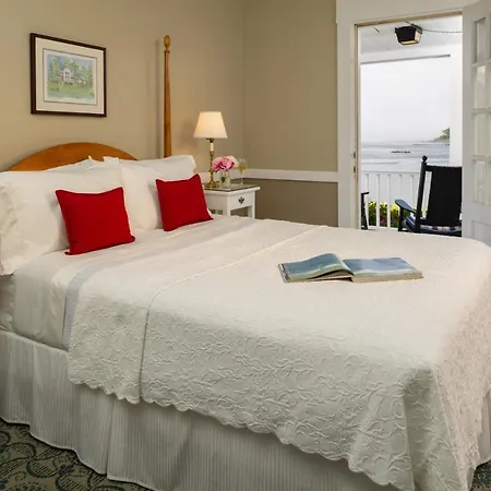 Dockside Guest Quarters-3