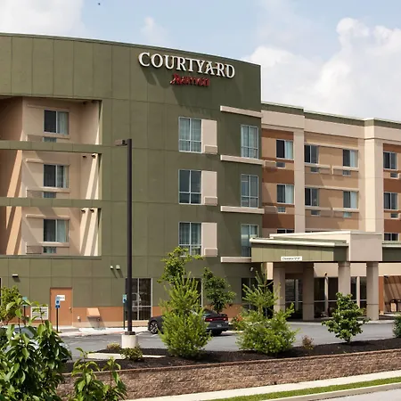 Courtyard By Marriott York-2